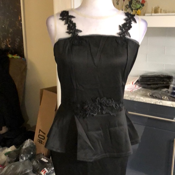 Black peplum maxi with nude mesh top - Picture 2 of 8